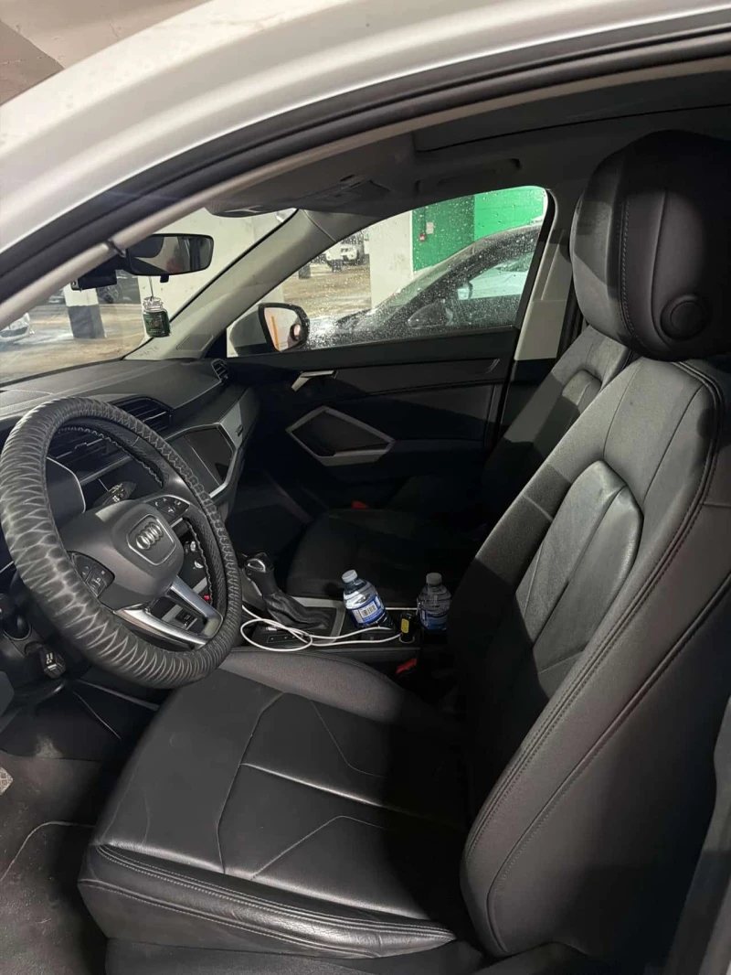 Audi Q3 Komfort | PANO | ПОДГРЕВИ | 2 КЛЮЧА | KEYLESS | , снимка 5 - Автомобили и джипове - 53568117