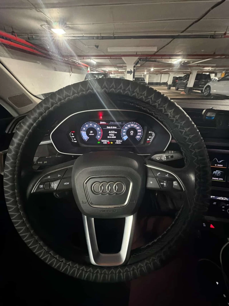 Audi Q3 Komfort | PANO | ПОДГРЕВИ | 2 КЛЮЧА | KEYLESS | , снимка 8 - Автомобили и джипове - 53568117