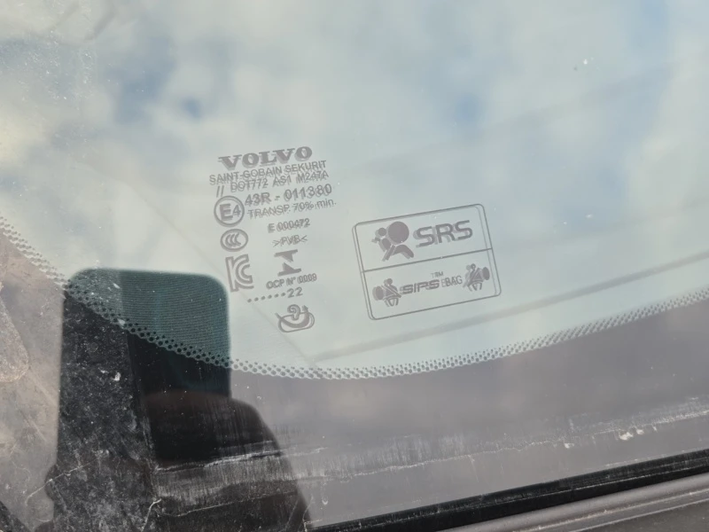 Volvo XC60 * R Design * CARFAX * ЦЕНА ДО БГ - изображение 2