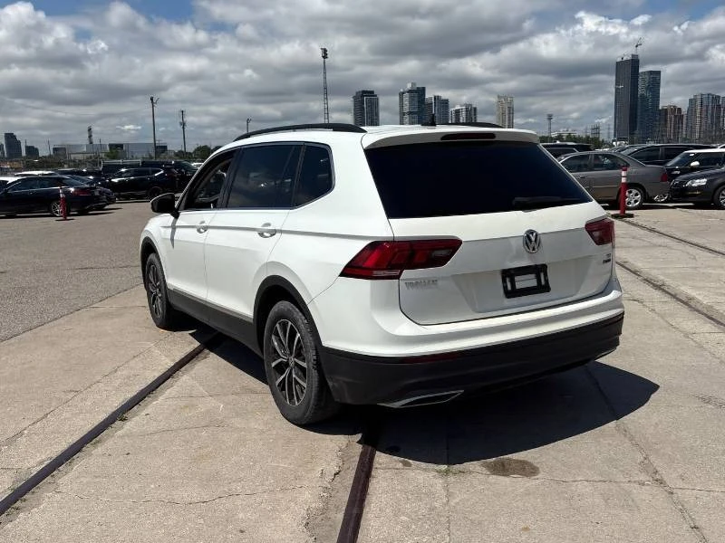 VW Tiguan * Comfortline * ����� �� ����������� * CARFAX | Mobile.bg � ����������� 4