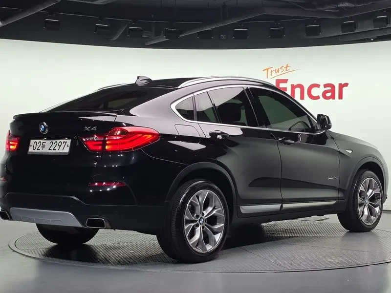 BMW X4 2.0d xDrive - САМО 30% АВАНС, снимка 2 - Автомобили и джипове - 56069943