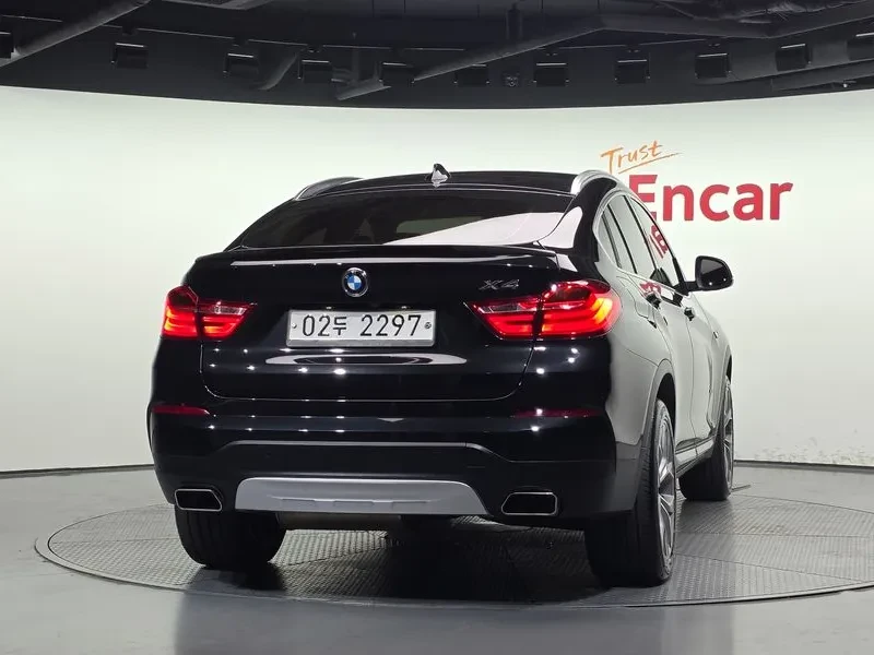 BMW X4 2.0d xDrive - САМО 30% АВАНС, снимка 4 - Автомобили и джипове - 56069943