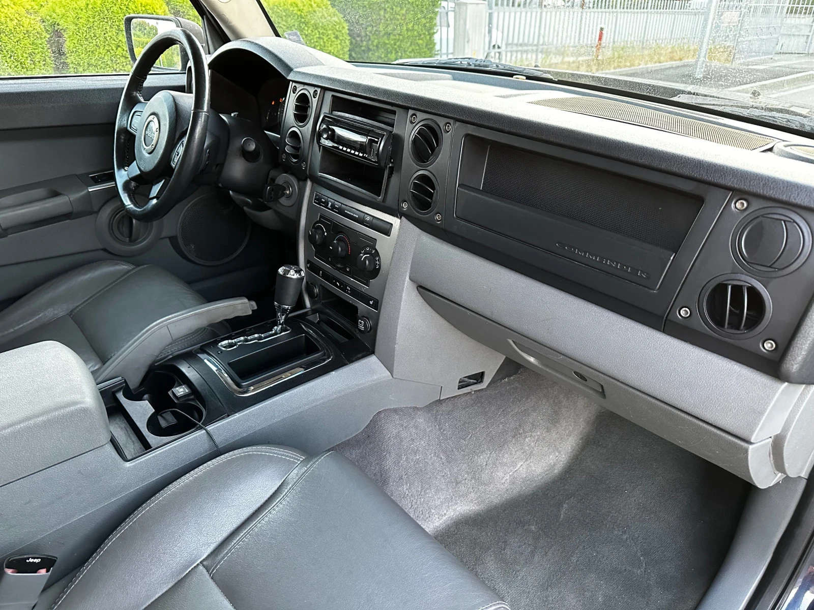 Jeep Commander 3.7 V6 Газ/Бензин * 6+ 1 места * Подгрев - изображение 8