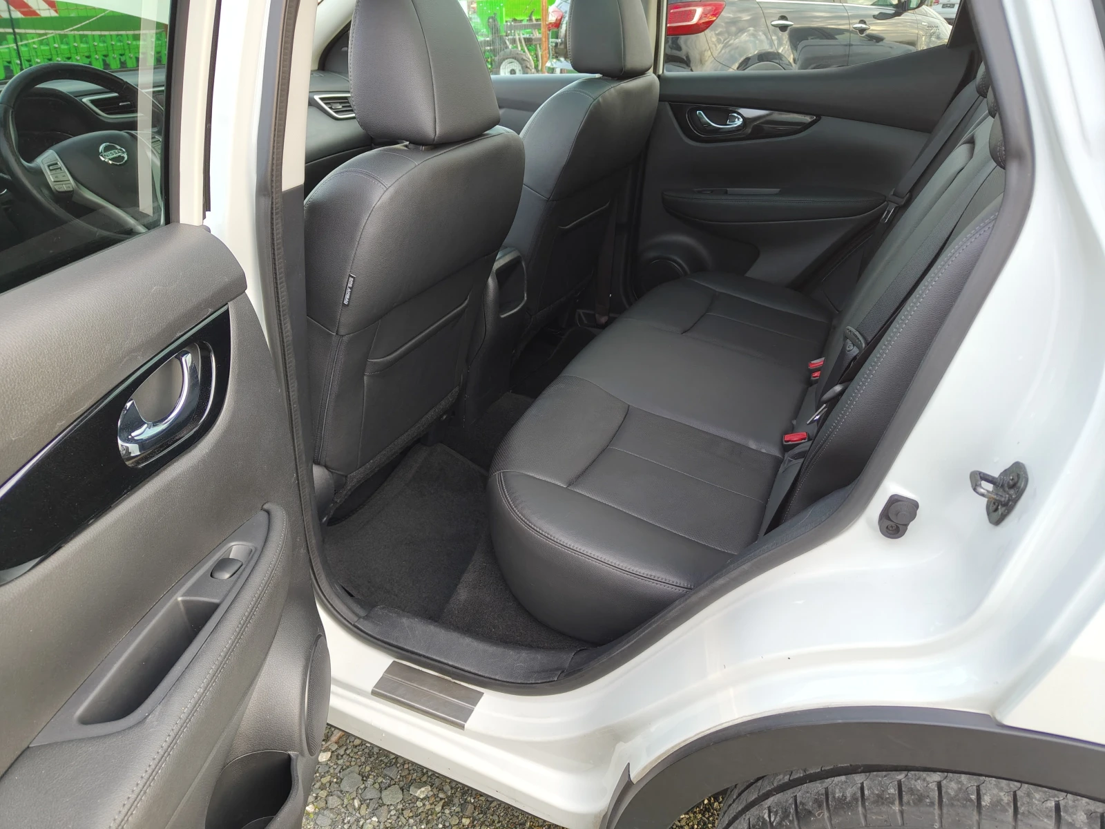 Nissan Qashqai 1.6 DCI КАМЕРА (360) * КОЖА* NAVI* FUL - изображение 8