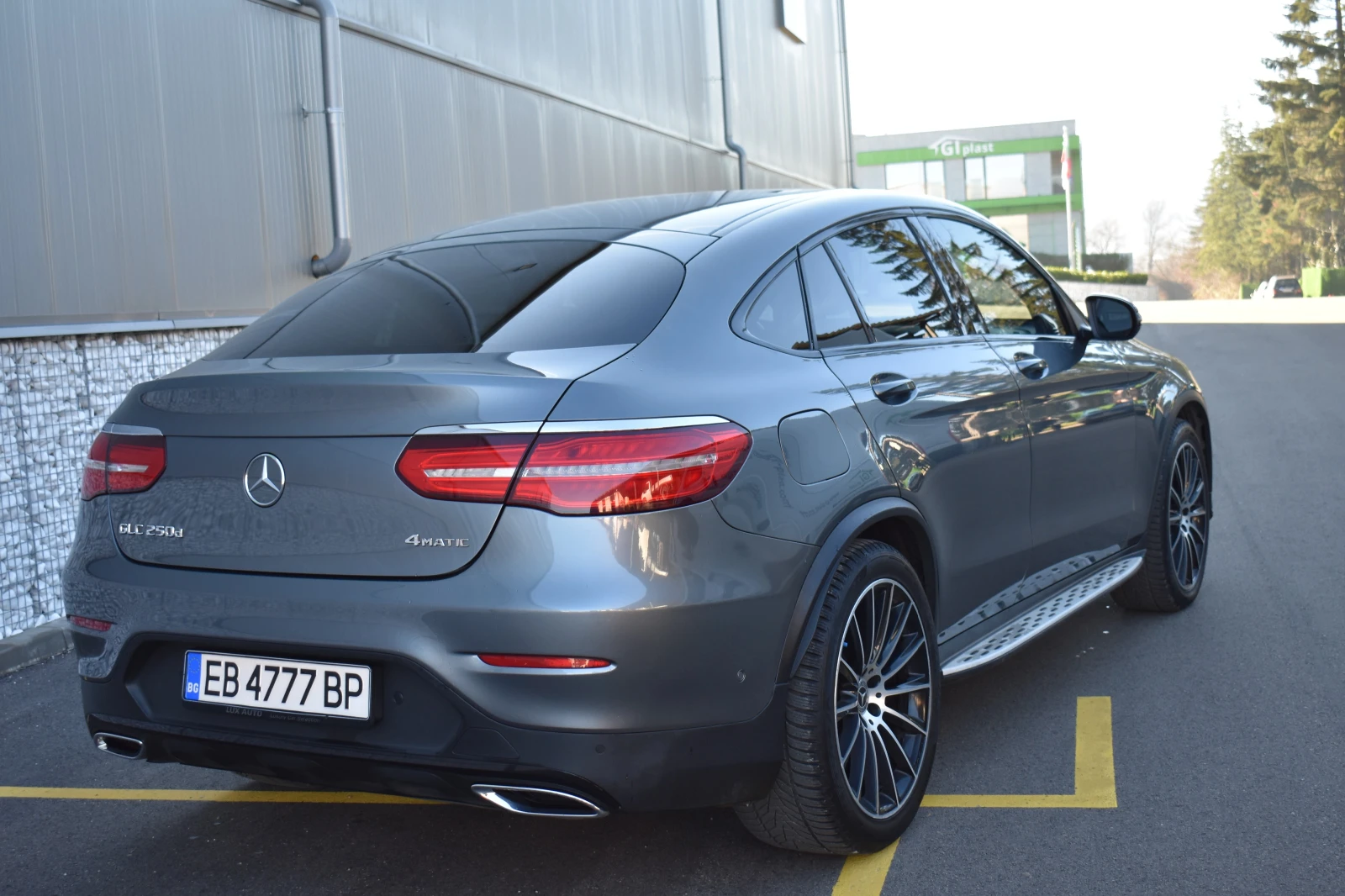 Mercedes-Benz GLC 250 AMG PACK/4MATIC/9G/ОБСЛУЖЕН/ТОП!!! - изображение 6