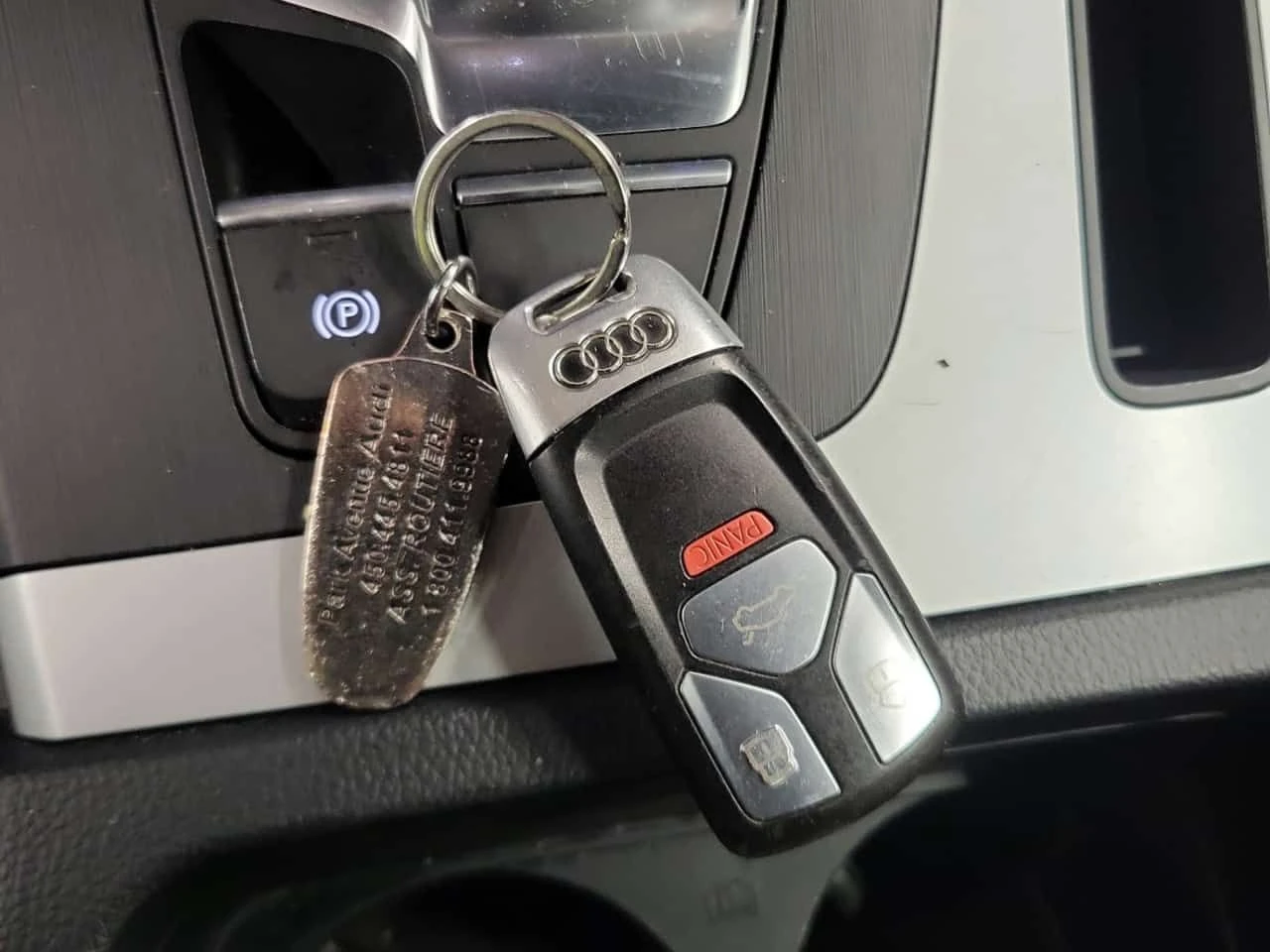 Audi Q5  CARFAX /CAMERA/ ПОДГРЕВИ, снимка 8 - Автомобили и джипове - 53820257