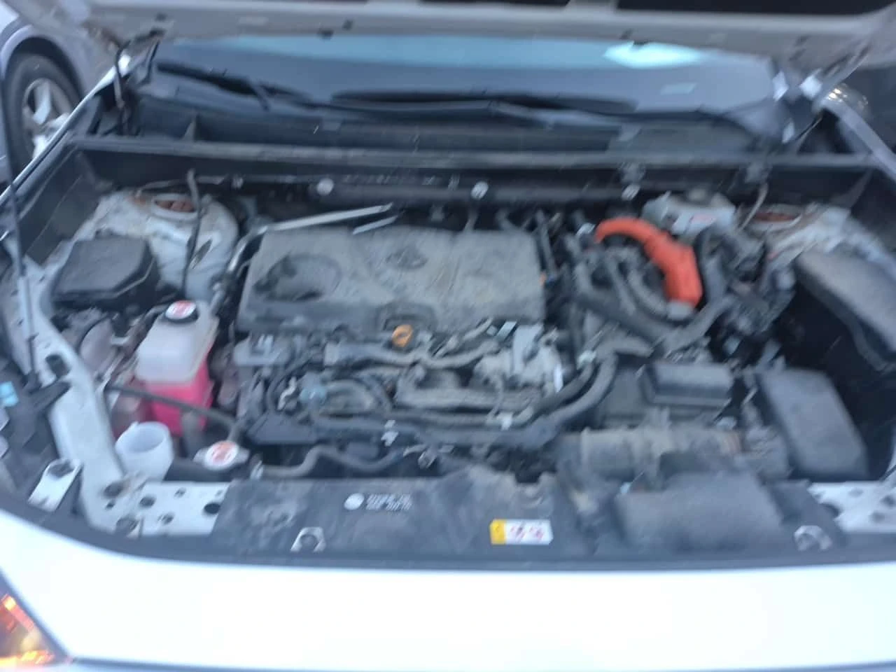 Toyota Rav4 * HYBRID LE * CARFAX * БЕЗ ПЪРВОНАЧАЛНА * , снимка 17 - Автомобили и джипове - 53819587