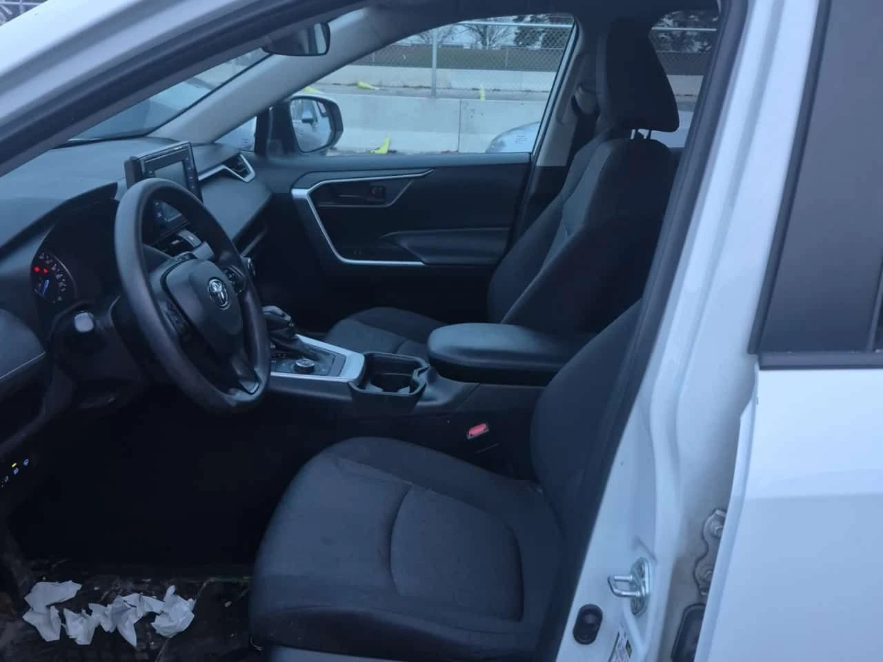 Toyota Rav4 * HYBRID LE * CARFAX * БЕЗ ПЪРВОНАЧАЛНА * , снимка 5 - Автомобили и джипове - 53819587