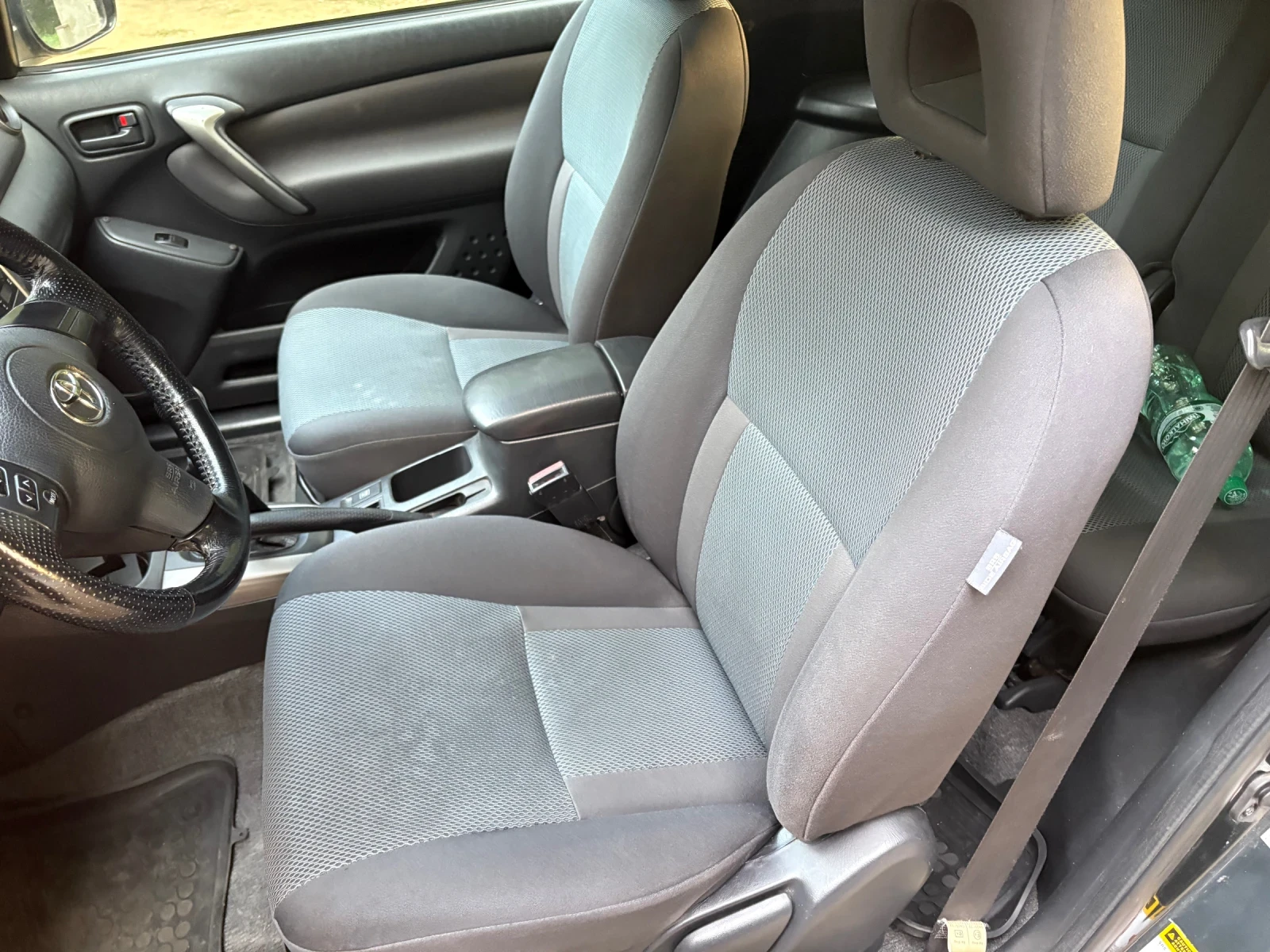 Toyota Rav4, снимка 9 - Автомобили и джипове - 53945929