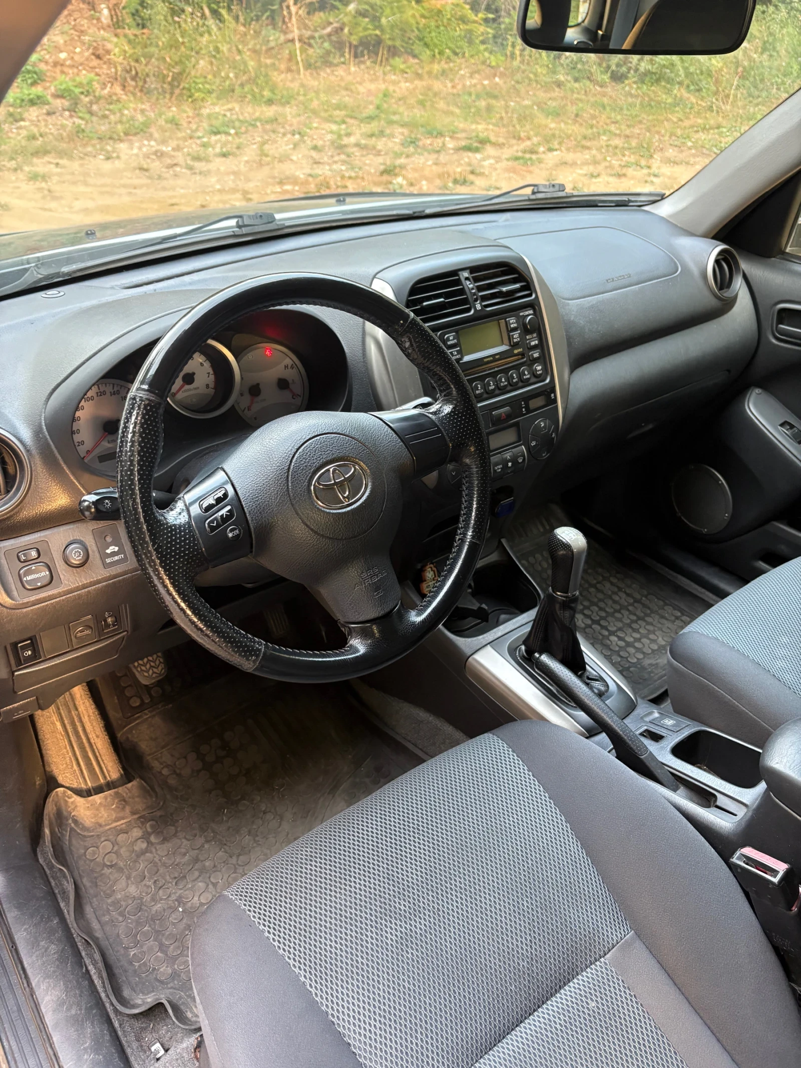 Toyota Rav4, снимка 10 - Автомобили и джипове - 53945929