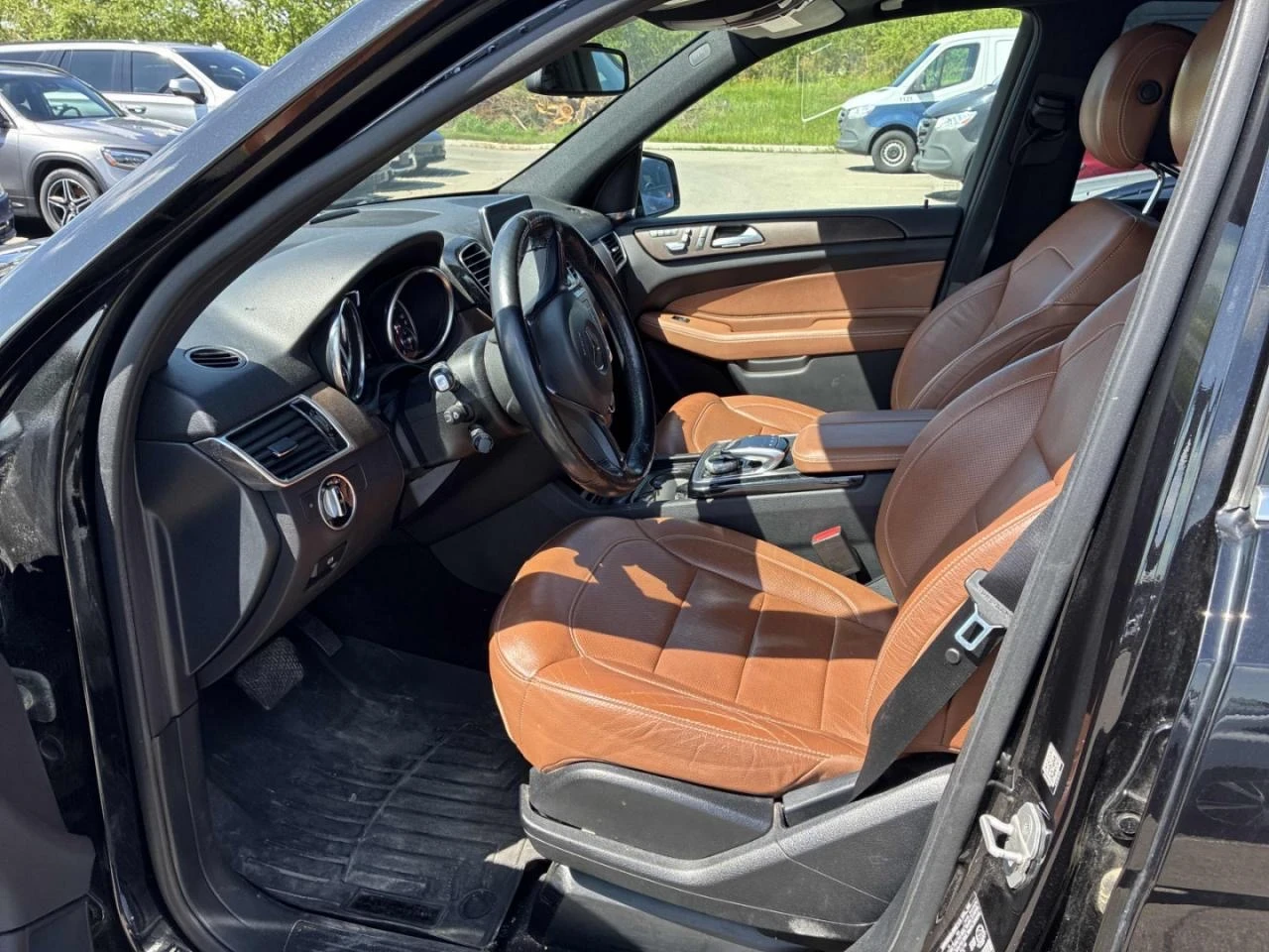 Mercedes-Benz GLE 350 AMG-pkg| Distronic| Massage| Обдух| 360| AIRMATIC, снимка 6 - Автомобили и джипове - 54699754