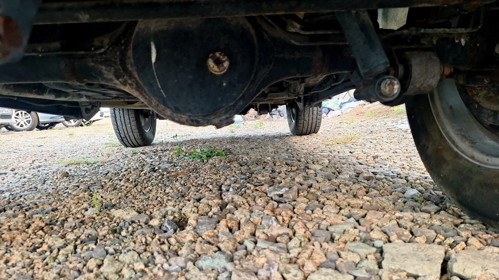 Suzuki Jimny 1.3i, снимка 17 - Автомобили и джипове - 55177735