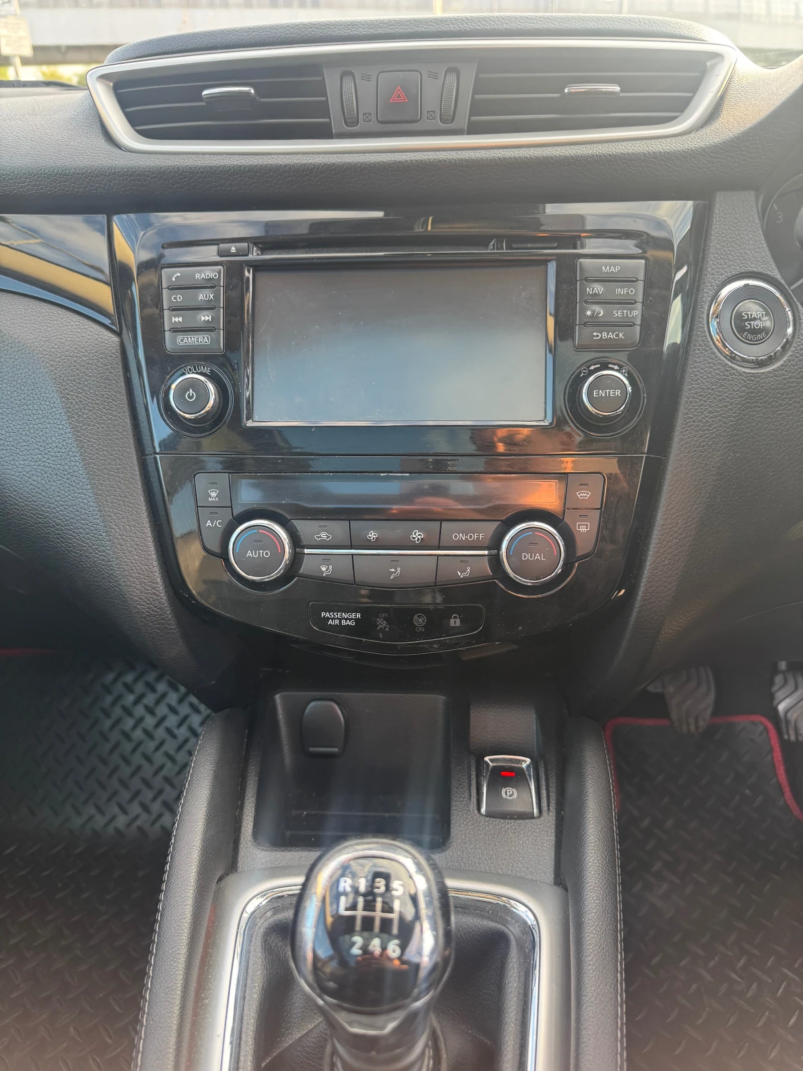 Nissan Qashqai QASHQAI TEKNA DIG-T , снимка 14 - Автомобили и джипове - 55825981