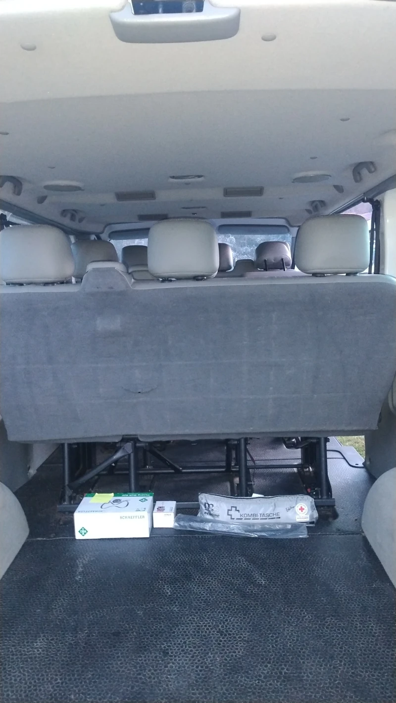 Renault Trafic 2.5CDTI-157000 km, снимка 12 - Бусове и автобуси - 52872005