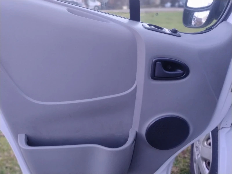 Renault Trafic 2.5CDTI-157000 km, снимка 5 - Бусове и автобуси - 52872005