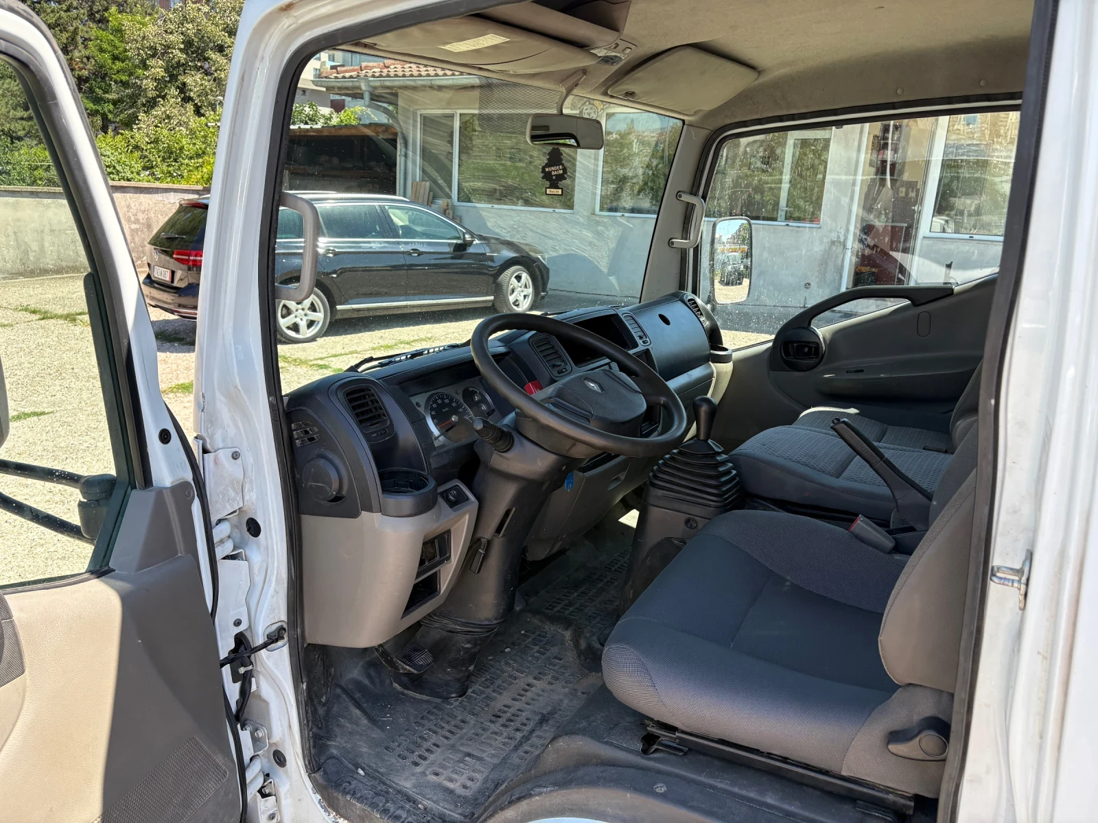 Renault Maxity 150. 35L2 - изображение 9