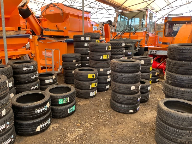 Гуми Всесезонни 225/70R15, снимка 5 - Гуми и джанти - 37285605