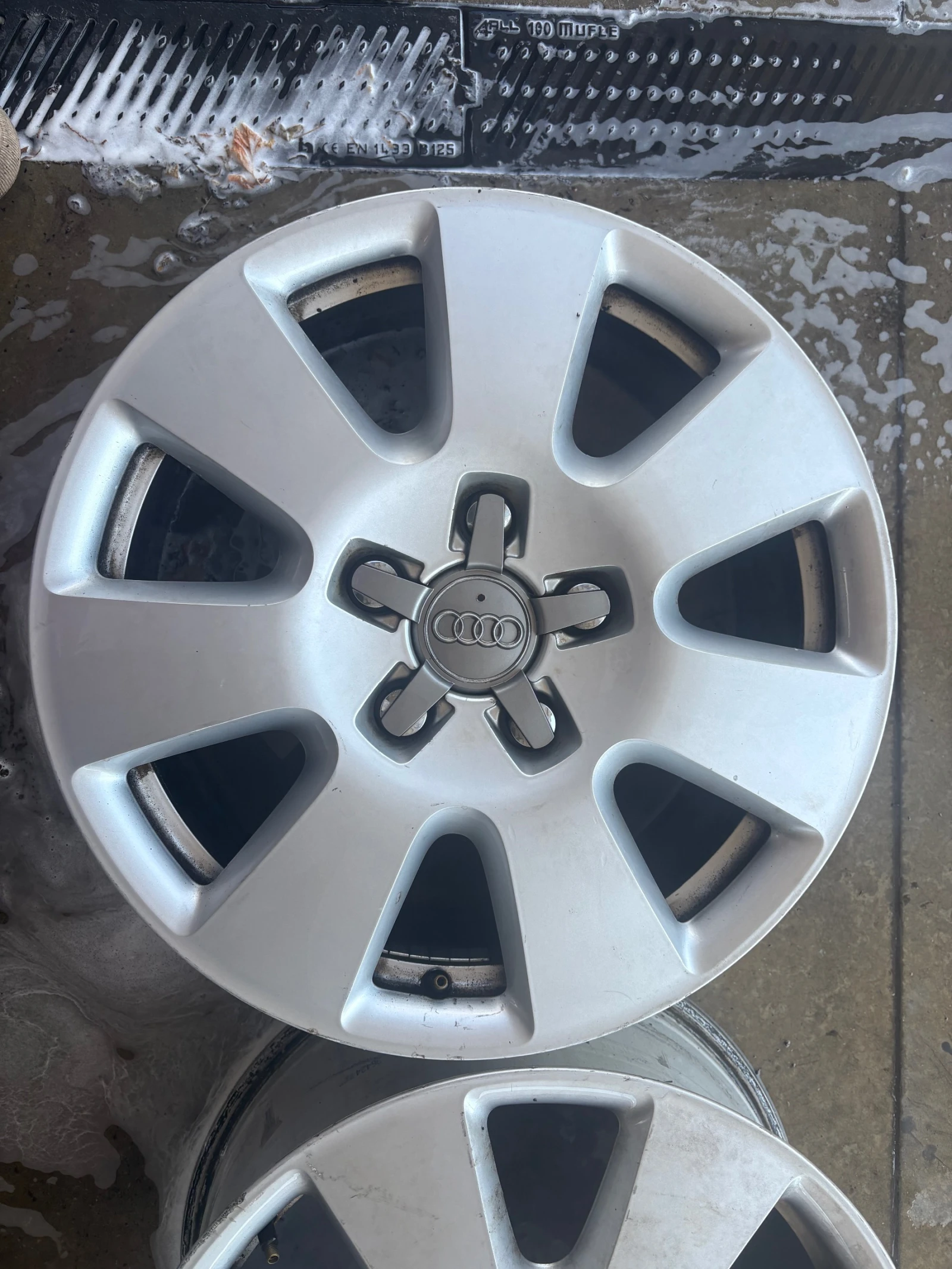   Audi Q7 | Mobile.bg   1