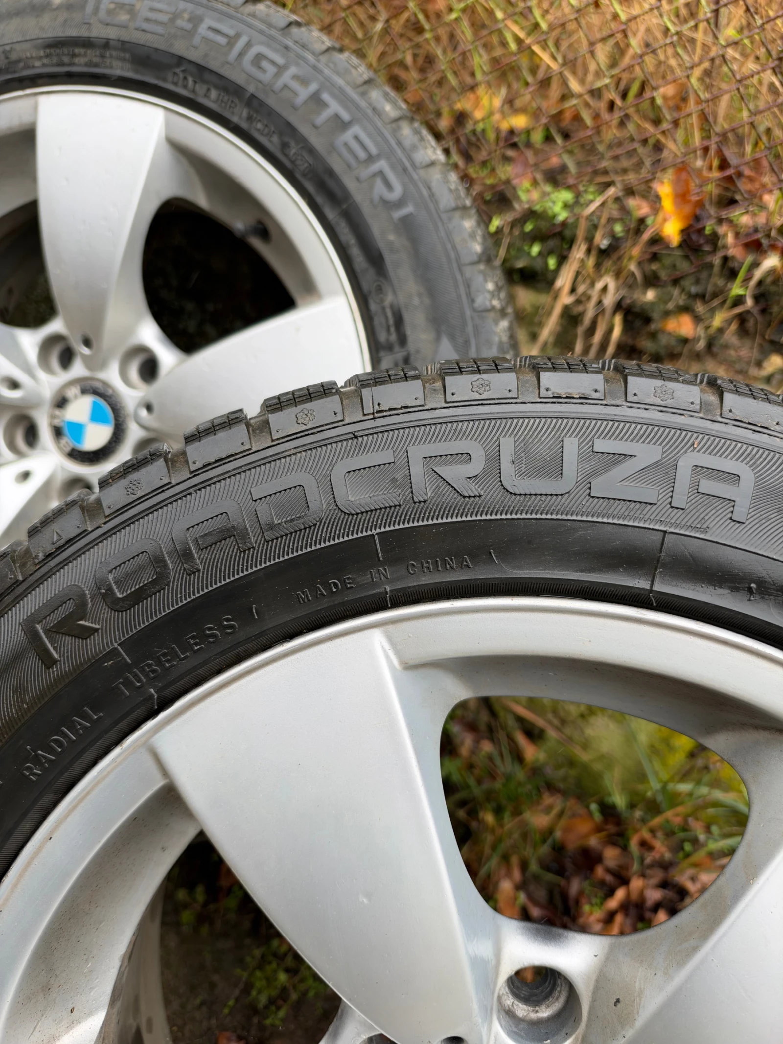 Гуми с джанти 225/55R17, снимка 5 - Гуми и джанти - 56735358