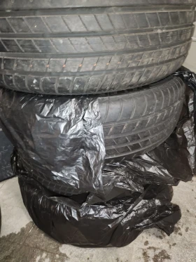 Гуми Летни 225/60R18, снимка 9 - Гуми и джанти - 48726367