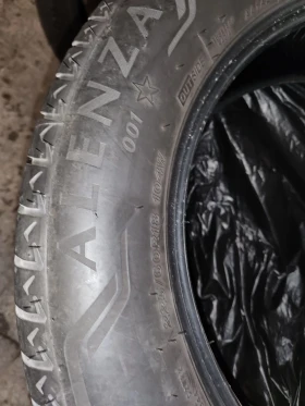 Гуми Летни 225/60R18, снимка 4 - Гуми и джанти - 48726367