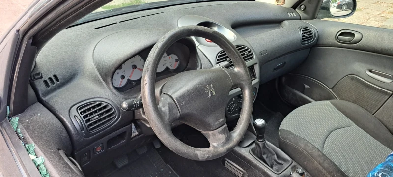 Peugeot 206, снимка 10 - Автомобили и джипове - 47528741