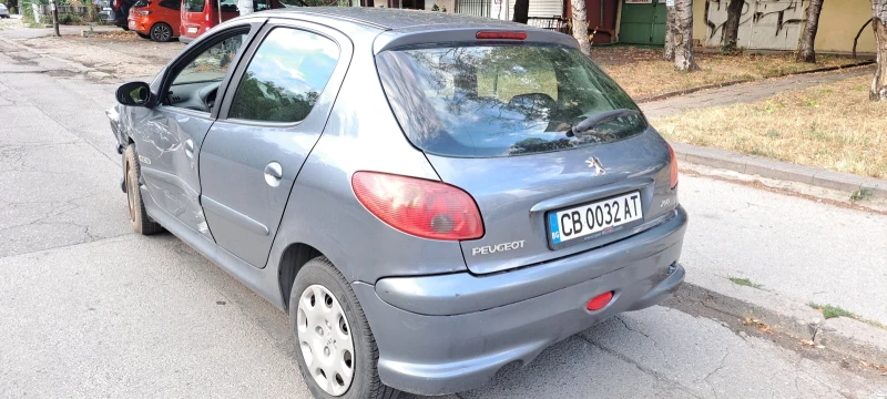 Peugeot 206, снимка 4 - Автомобили и джипове - 47085265