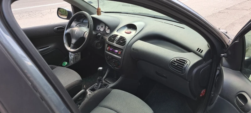 Peugeot 206, снимка 8 - Автомобили и джипове - 47528741