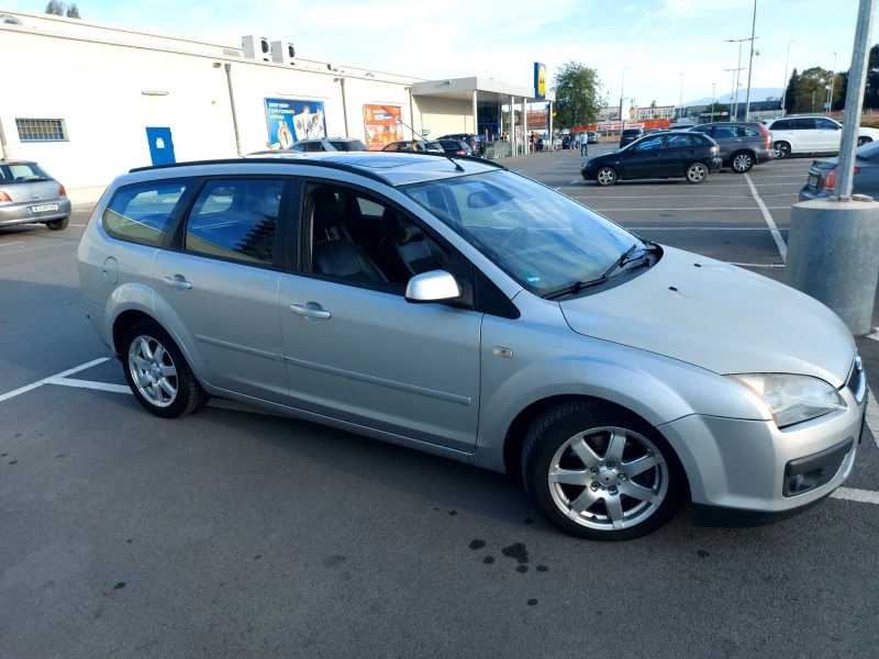 Ford Focus Ghia 136к.с, снимка 2 - Автомобили и джипове - 47316962