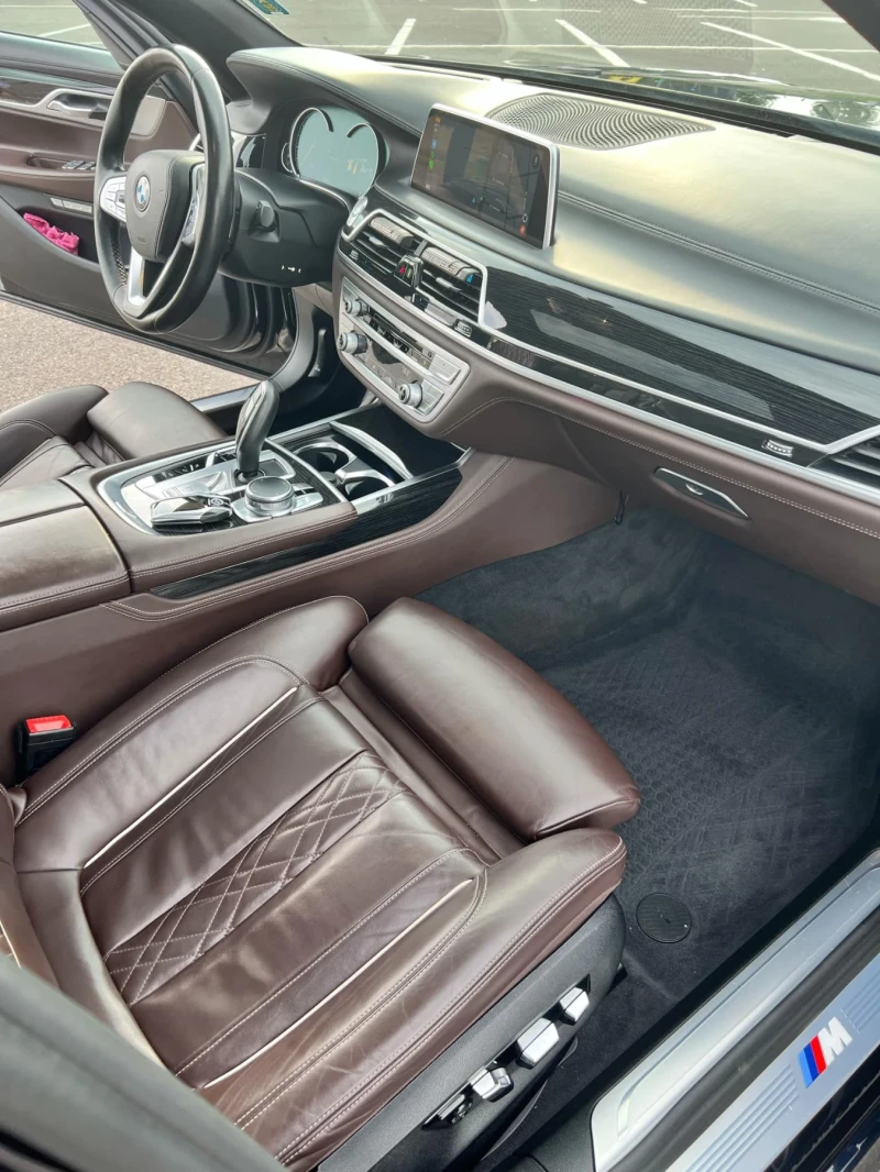 BMW 750 M packet, LONG, XD, Панорама, обслужен !, снимка 7 - Автомобили и джипове - 48394874