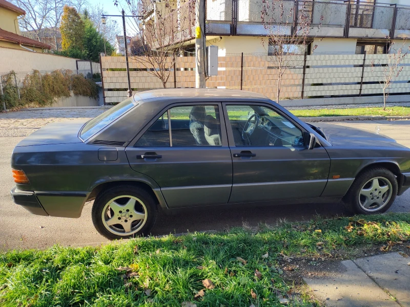 Mercedes-Benz 190, снимка 3 - Автомобили и джипове - 52645469