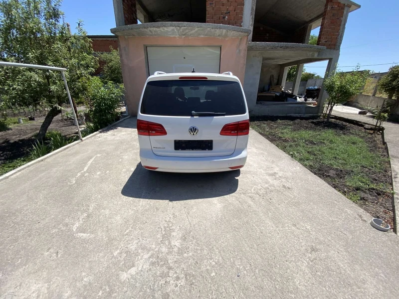 VW Touran 2.0 tdi, снимка 6 - Автомобили и джипове - 52877691