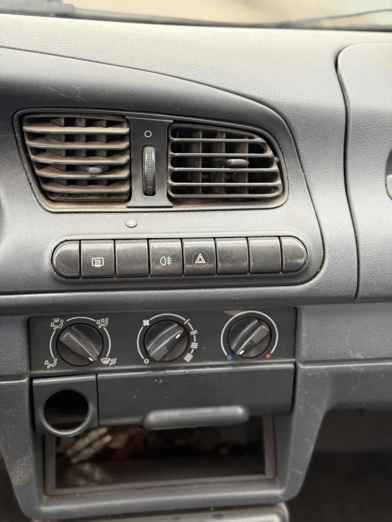 Skoda Felicia 1.3i /// LPG, снимка 7 - Автомобили и джипове - 51248288