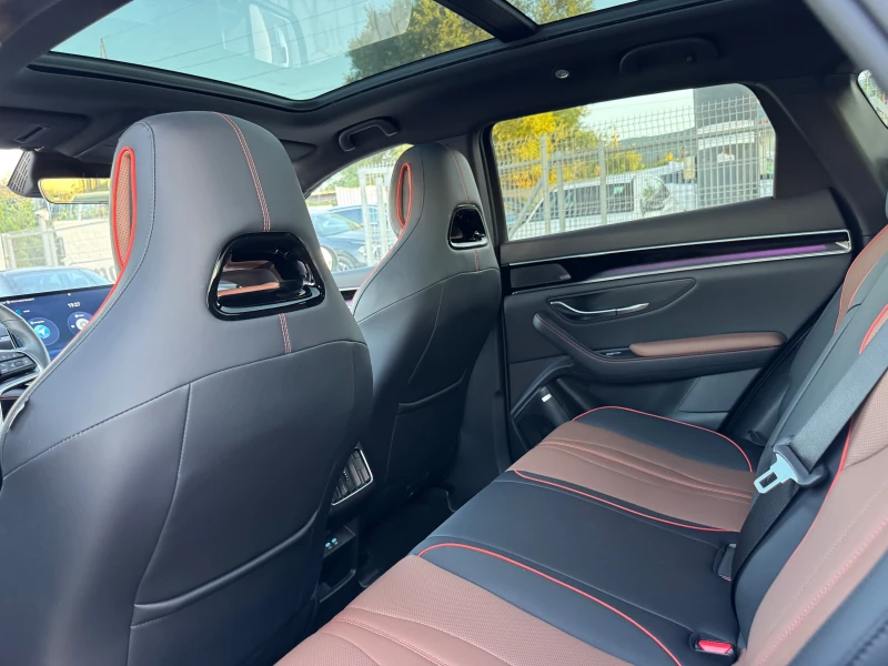 BYD Seal U DM-i Plug-in hibrid , снимка 9 - Автомобили и джипове - 51608740