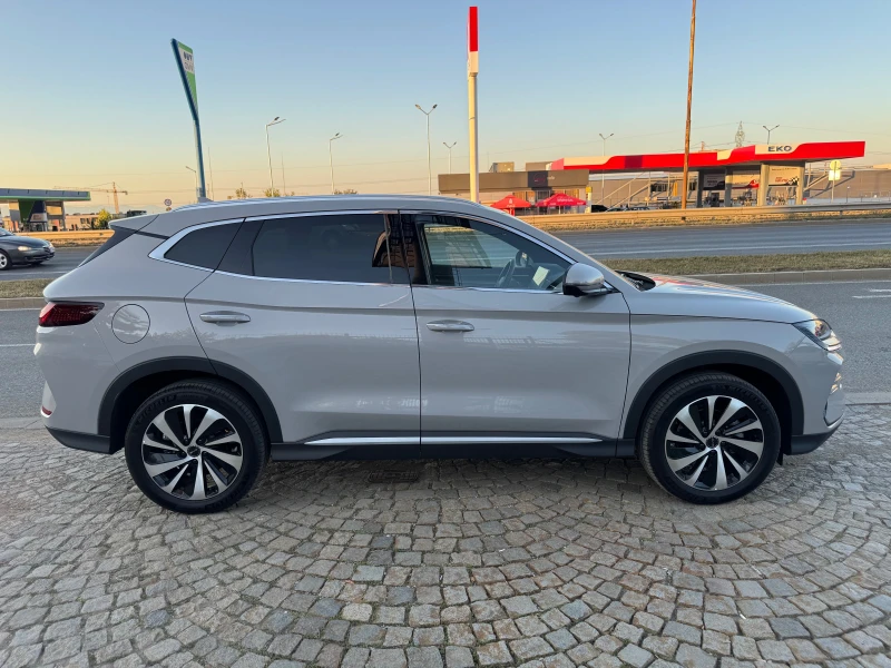 BYD Seal U DM-i Plug-in hibrid , снимка 5 - Автомобили и джипове - 51608740