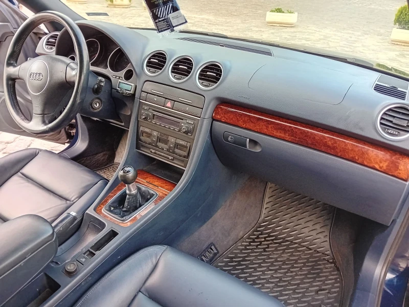 Audi A4 2.4/БЕНЗИ -ГАЗ!, снимка 14 - Автомобили и джипове - 51896313