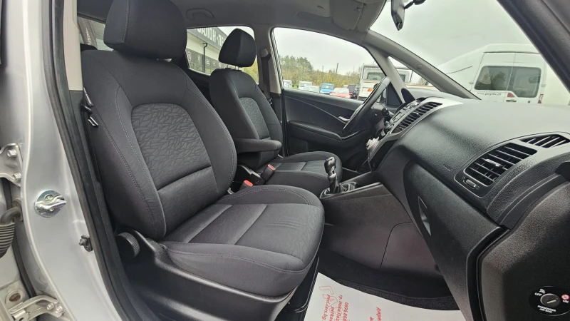 Hyundai Ix20 1.6i 6SP CH-СЕРВИЗНА ИСТ.-ТОП СЪСТ.-ЛИЗИНГ, снимка 13 - Автомобили и джипове - 52379238