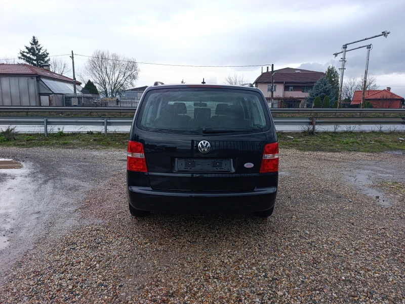 VW Touran 1.6i-116кс.БЕНЗИН, снимка 6 - Автомобили и джипове - 52471445