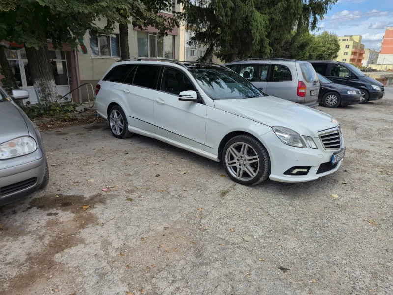 Mercedes-Benz E 350 E350 CDI 4Matic, снимка 3 - Автомобили и джипове - 52552979