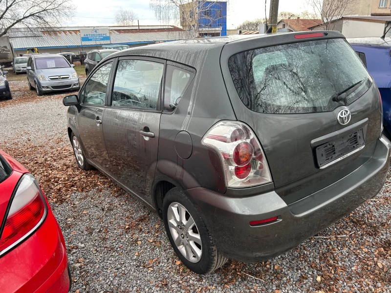 Toyota Corolla verso 2.0-116к., снимка 6 - Автомобили и джипове - 53462385