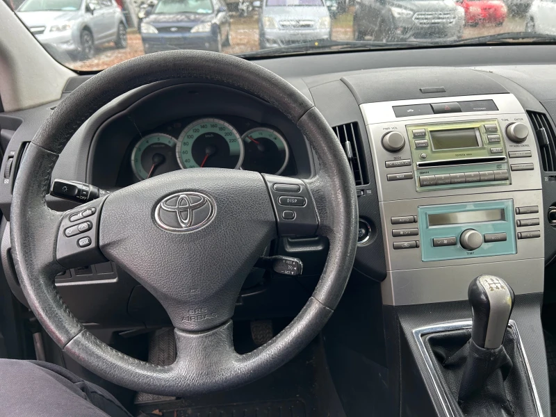 Toyota Corolla verso 2.0-116к., снимка 10 - Автомобили и джипове - 53462385