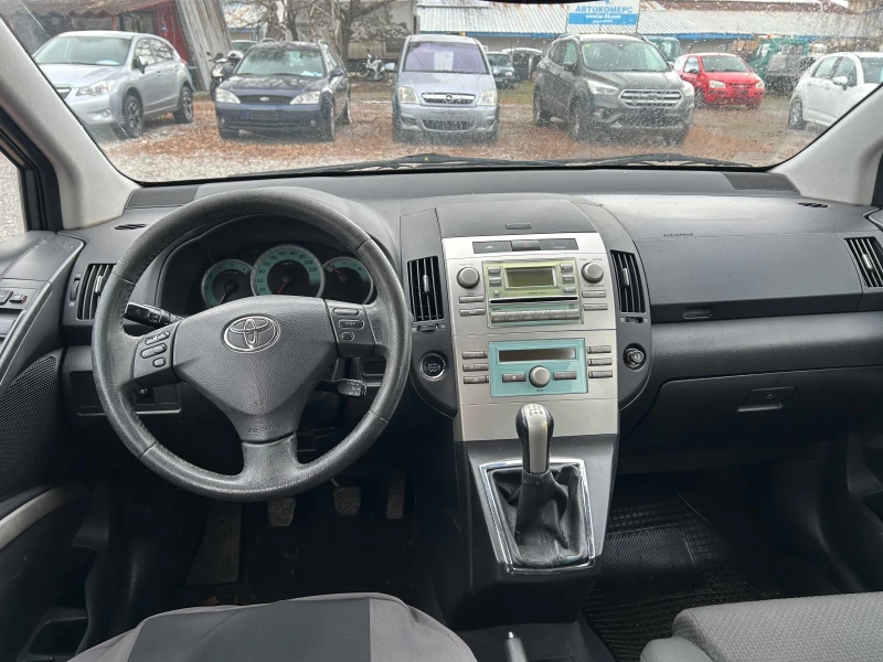 Toyota Corolla verso 2.0-116к., снимка 8 - Автомобили и джипове - 53462385