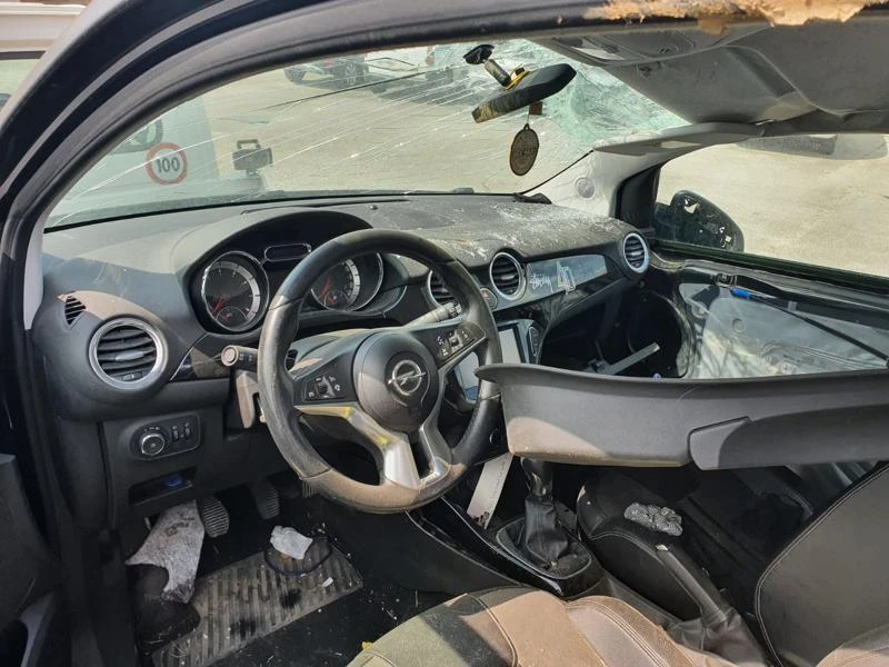 Opel Adam 1.4I tip A14XEL B GPL, снимка 11 - Автомобили и джипове - 36838231