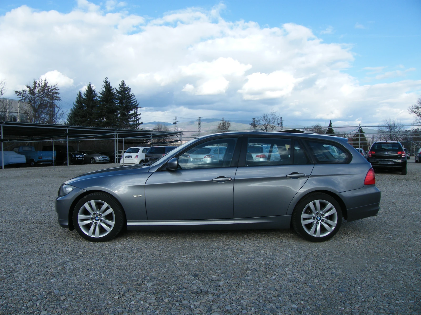 BMW 320 2.0D 184k.s. FACELIFT - изображение 6