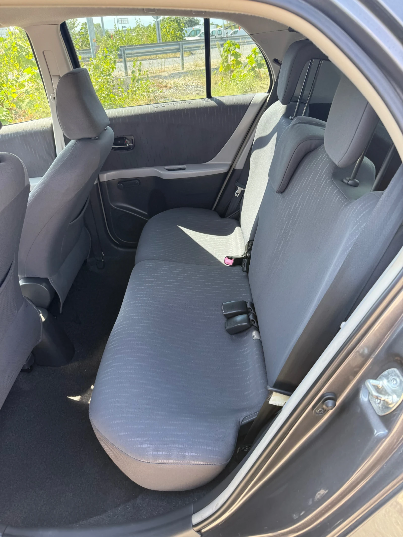Toyota Yaris 1.4D4D - изображение 10