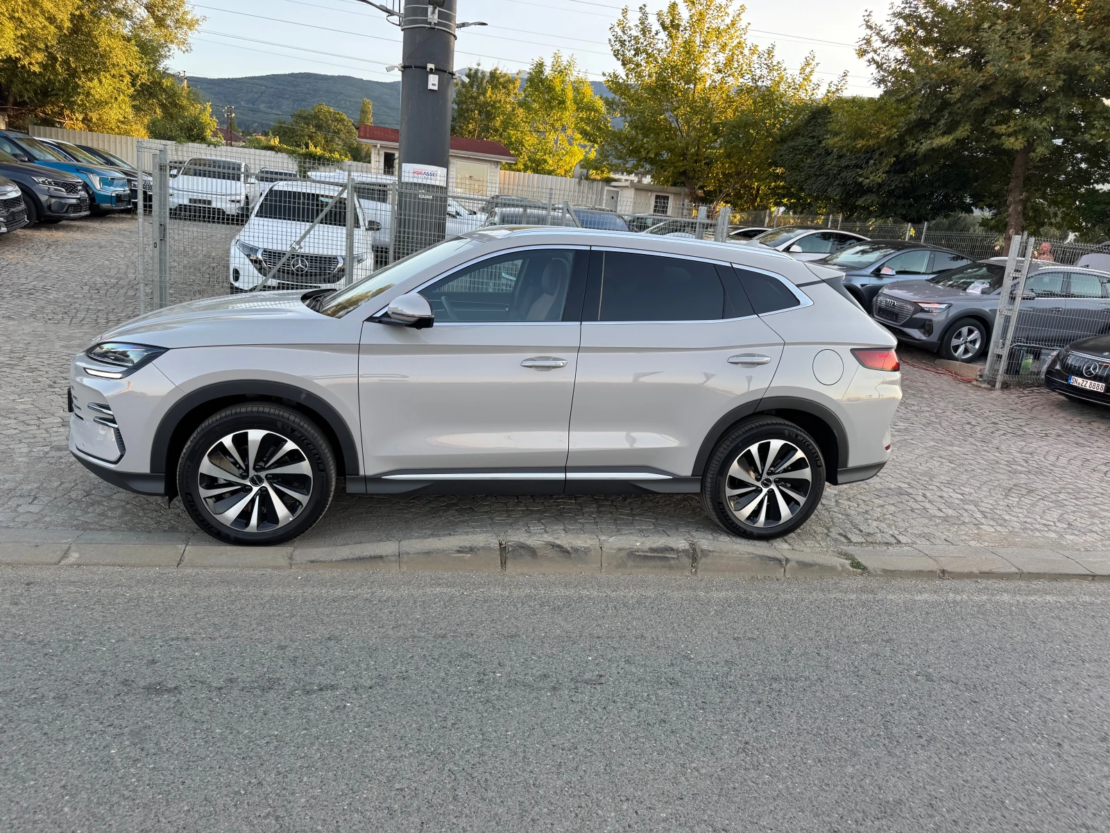 BYD Seal U DM-i Plug-in hibrid  - изображение 4