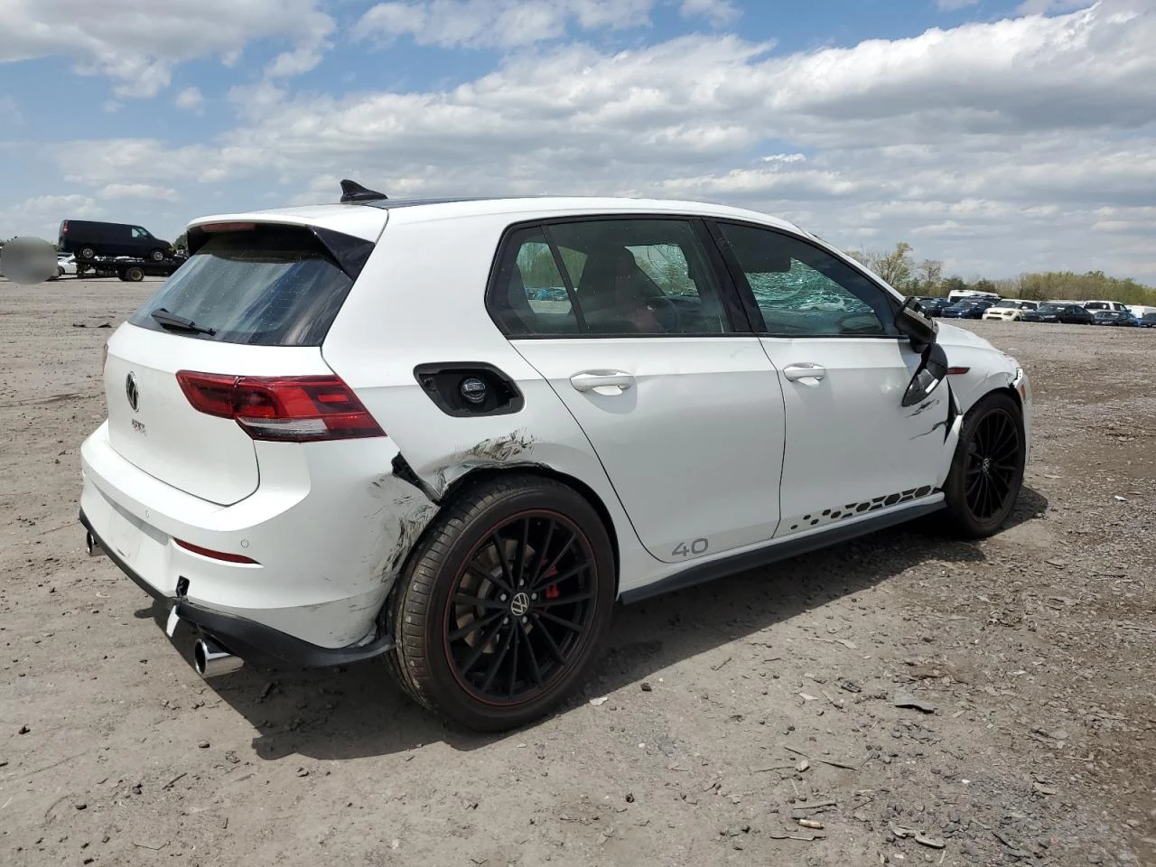 VW Golf GTI 2.0T 40th Anniversary Edition DSG - изображение 3