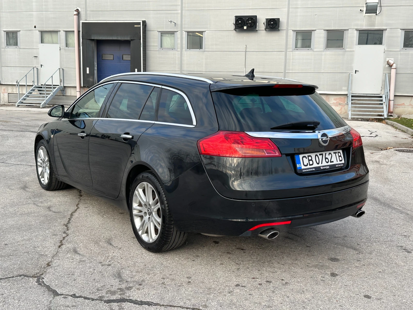 Opel Insignia 2.8i 260кс/4х4 - изображение 3
