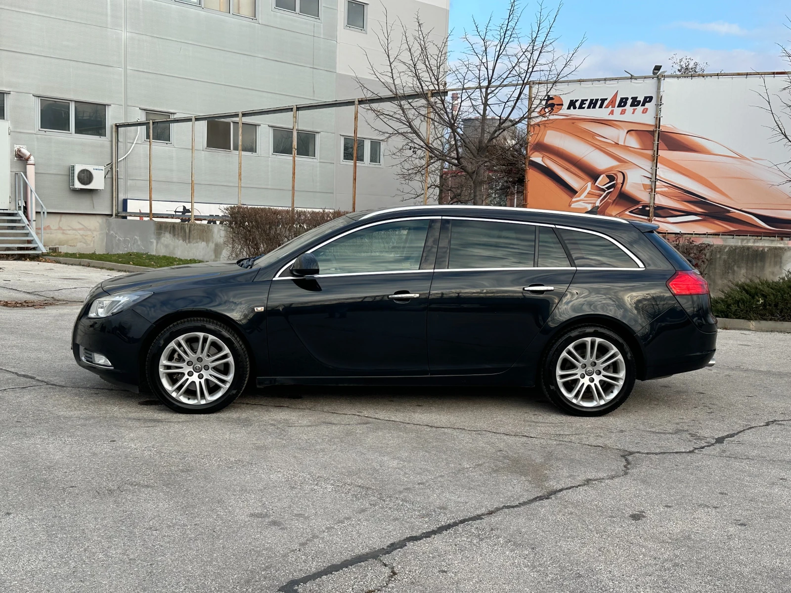 Opel Insignia 2.8i 260кс/4х4 - изображение 2