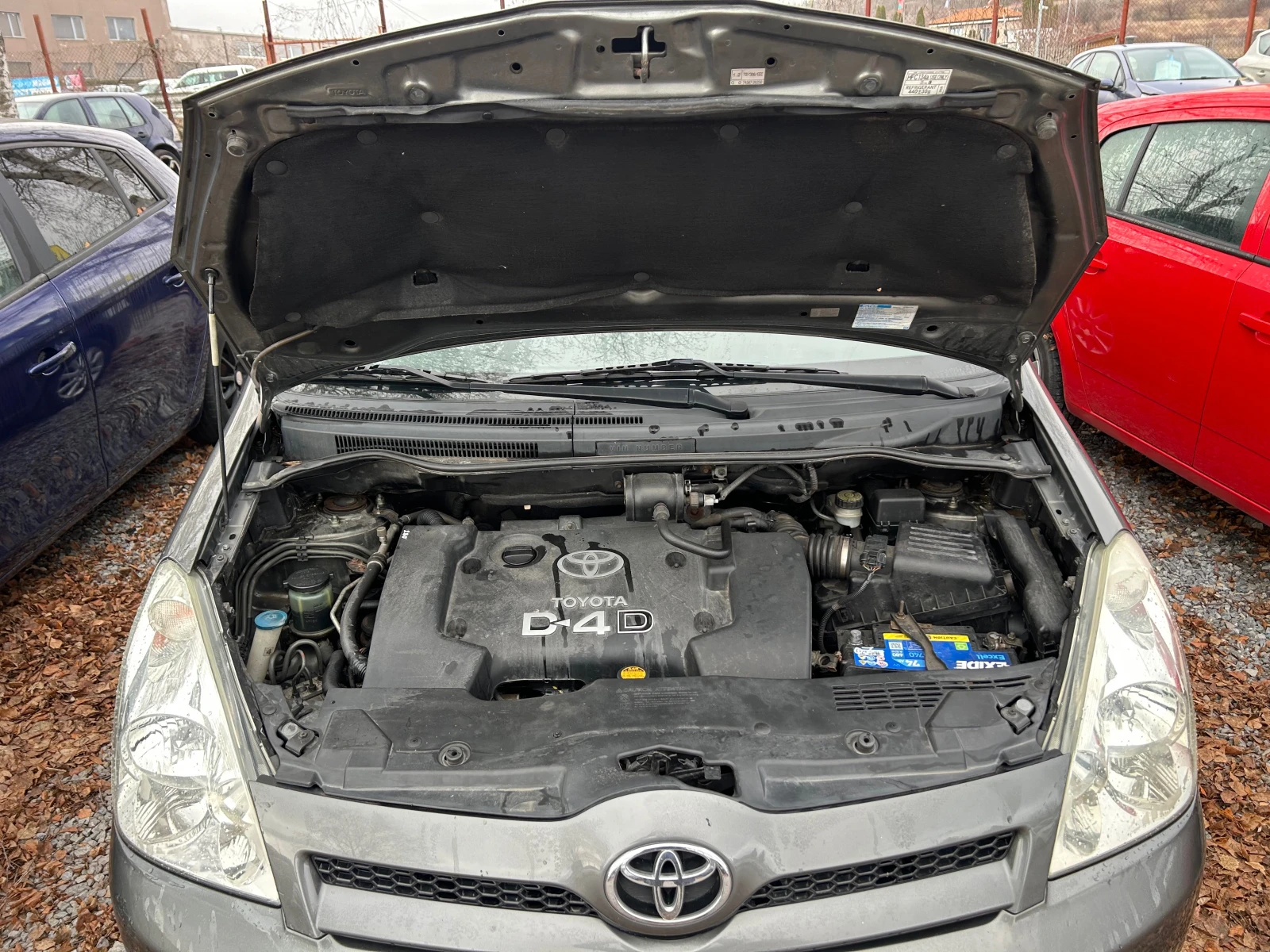 Toyota Corolla verso 2.0-116�. | Mobile.bg � ����������� 12